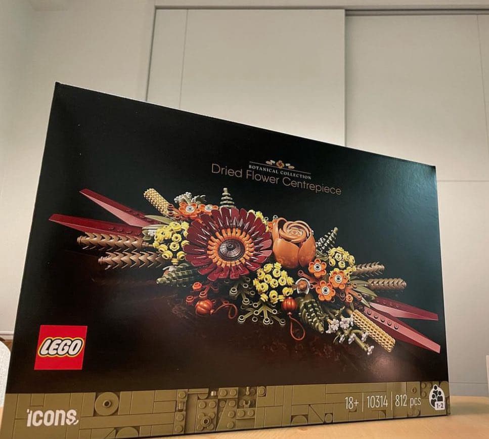 Lego expands Botanical Collection